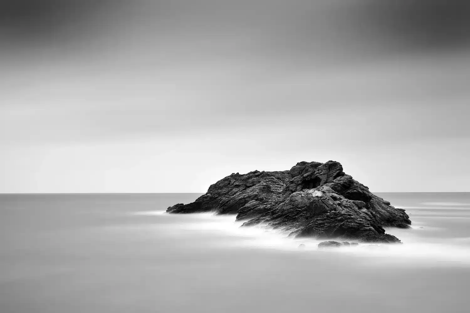 dinard Photographie d art noir et blanc ©marc josse - le decollé - photo pose longue